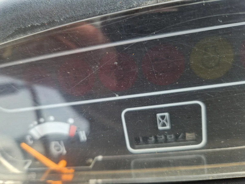 Locação financeira de Caterpillar DP25K met breed vorkenbord Caterpillar DP25K met breed vorkenbord: foto 9