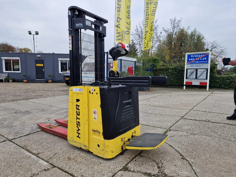 Hyster S1.5S elektrische stapelaar - Stacker: foto 3 Hyster S1.5S elektrische stapelaar - Stacker: foto 3
