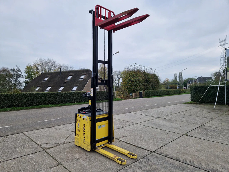 Hyster S1.5S elektrische stapelaar - Stacker: foto 1 Hyster S1.5S elektrische stapelaar - Stacker: foto 1