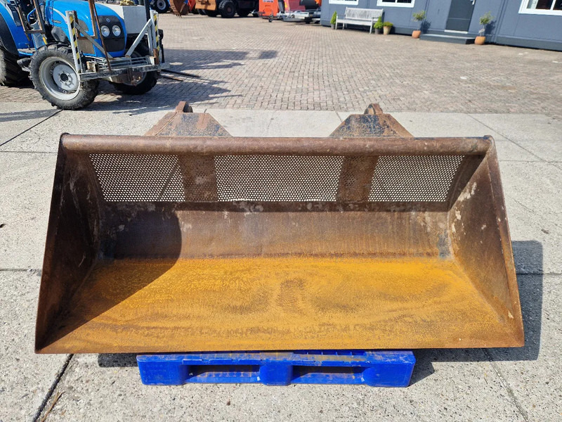 Jeroen van Leeuwen schepbak voor Volvo L30/L35 - Balde para Máquina de construção: foto 1 Jeroen van Leeuwen schepbak voor Volvo L30/L35 - Balde para Máquina de construção: foto 1