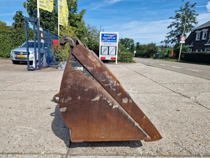 Jeroen van Leeuwen schepbak voor Volvo L30/L35 - Balde para Máquina de construção: foto 4 Jeroen van Leeuwen schepbak voor Volvo L30/L35 - Balde para Máquina de construção: foto 4