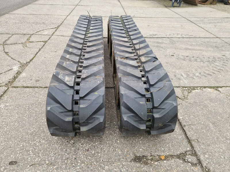 Komatsu nieuwe tracks t.b.v. PC75 tot PC88 - Rasto para Camião: foto 3 Komatsu nieuwe tracks t.b.v. PC75 tot PC88 - Rasto para Camião: foto 3