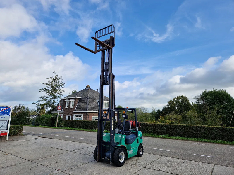 Empilhador a gás Maximal Nissan Zhejiang 2.5 ton LPG LOW HOURS: foto 1