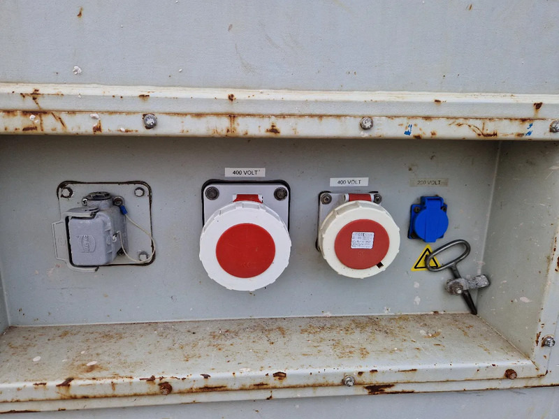Onbekend geluidgedempt aggregaat met Stamford generator 72.5 kVA - Gerador elétrico: foto 5 Onbekend geluidgedempt aggregaat met Stamford generator 72.5 kVA - Gerador elétrico: foto 5
