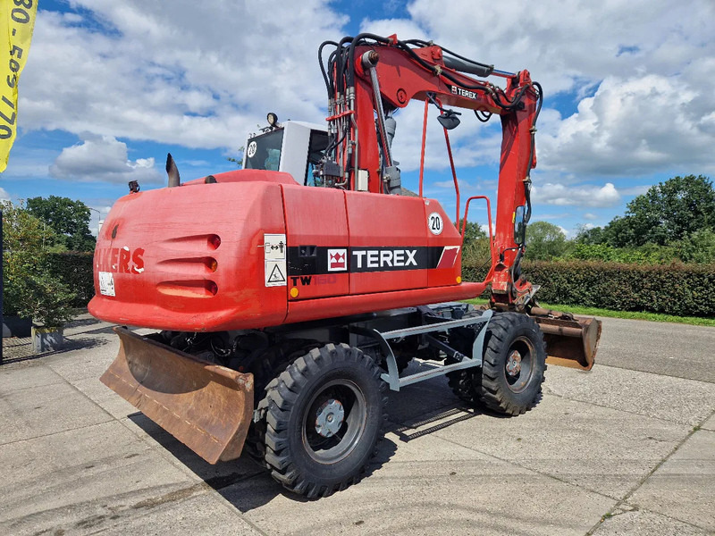 Terex TW160 inclusief kantelbak (1.98m.) - Escavadeira de rodas: foto 4 Terex TW160 inclusief kantelbak (1.98m.) - Escavadeira de rodas: foto 4