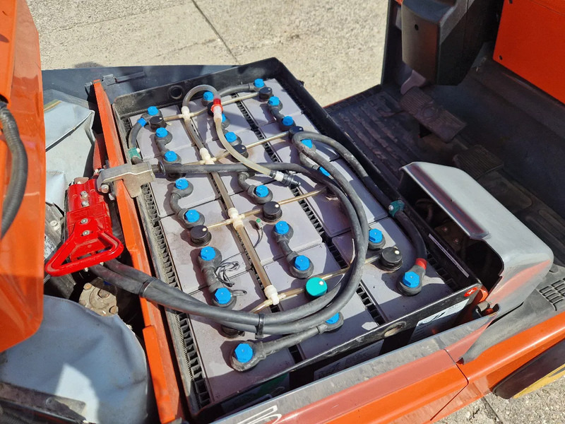 Toyota 1500 kg. elektrisch hefhoogte 5.00m. - Empilhador elétrico: foto 5 Toyota 1500 kg. elektrisch hefhoogte 5.00m. - Empilhador elétrico: foto 5