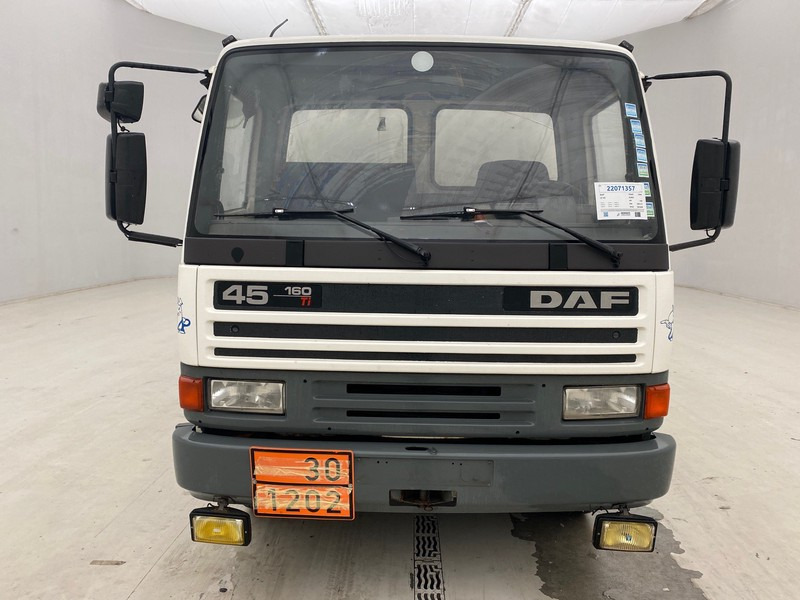 DAF 45.160 ATi* - Camião cisterna: foto 2 DAF 45.160 ATi* - Camião cisterna: foto 2