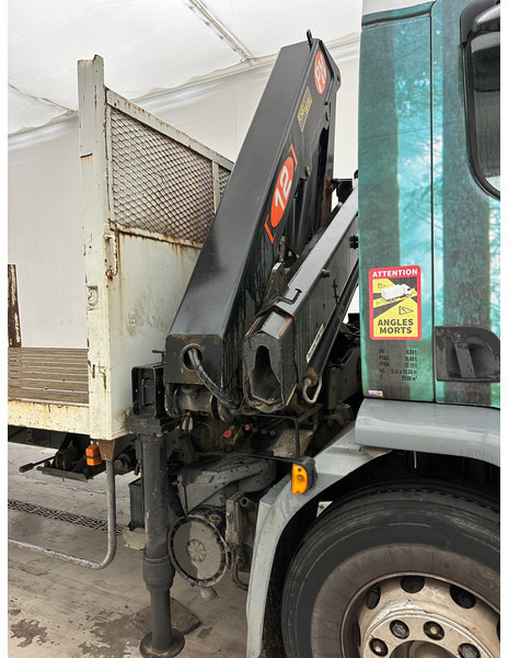 DAF LF55.210 - Camião de caixa aberta/ Plataforma, Camião grua: foto 4 DAF LF55.210 - Camião de caixa aberta/ Plataforma, Camião grua: foto 4