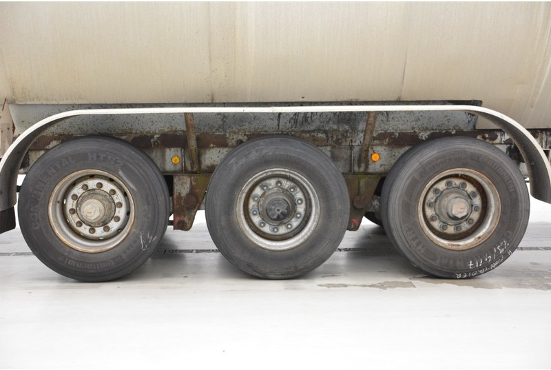 Fruehauf Bitumen tank trailer - Semi-reboque cisterna: foto 4 Fruehauf Bitumen tank trailer - Semi-reboque cisterna: foto 4