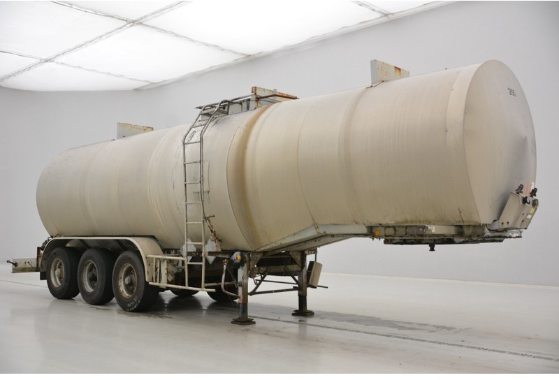 Fruehauf Bitumen tank trailer - Semi-reboque cisterna: foto 3 Fruehauf Bitumen tank trailer - Semi-reboque cisterna: foto 3