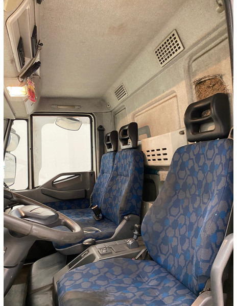 Camião de lona Iveco Eurocargo 120E22: foto 9 Camião de lona Iveco Eurocargo 120E22: foto 9