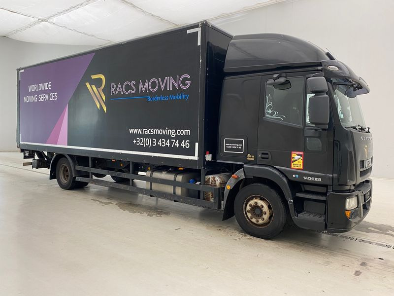 Iveco Eurocargo 140E28* - Camião furgão: foto 3 Iveco Eurocargo 140E28* - Camião furgão: foto 3