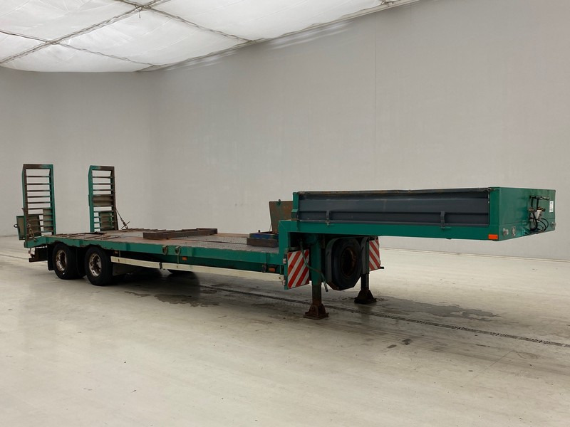 Kaiser Low bed trailer - Semi-reboque baixa: foto 3 Kaiser Low bed trailer - Semi-reboque baixa: foto 3