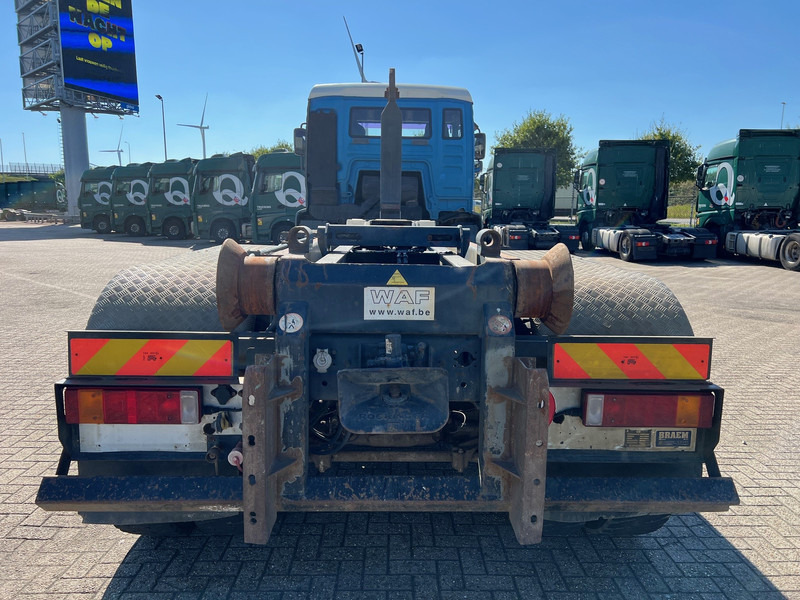 MAN TGA 26.410 - 6x4 - Camião polibenne: foto 5 MAN TGA 26.410 - 6x4 - Camião polibenne: foto 5