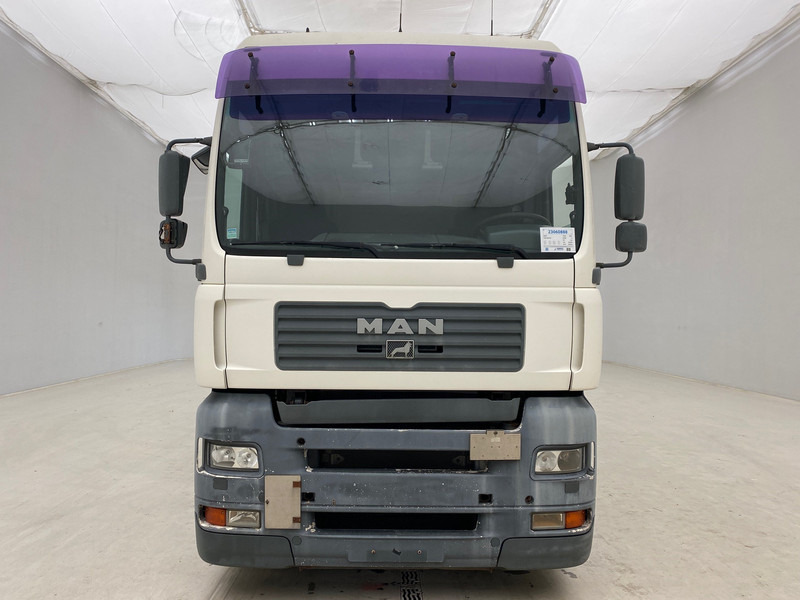 MAN TGA26.410 - 6x2 - Camião transportador de contêineres/ Caixa móvel: foto 2 MAN TGA26.410 - 6x2 - Camião transportador de contêineres/ Caixa móvel: foto 2