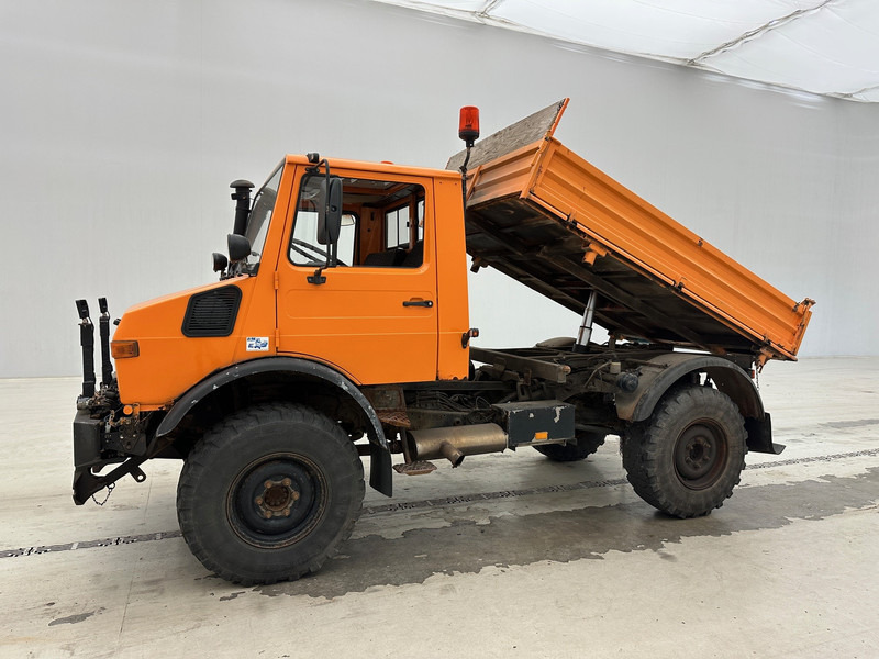 Mercedes-Benz Unimog U427 - Camião basculante: foto 4 Mercedes-Benz Unimog U427 - Camião basculante: foto 4