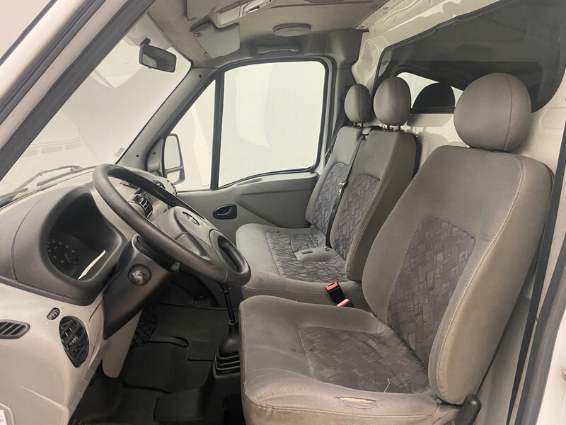 Furgão Opel Movano: foto 10
