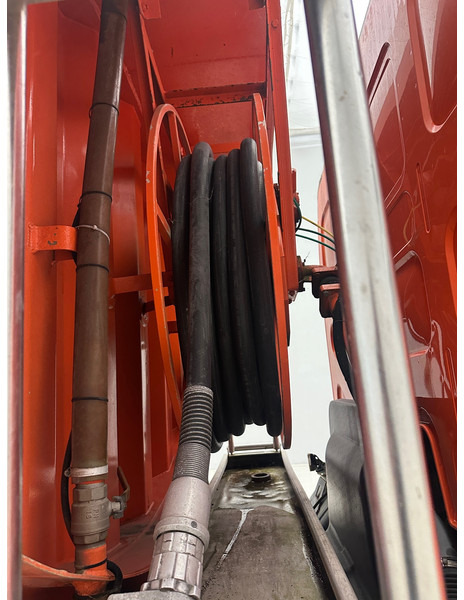 Renault Midlum 300 DXi - Camião cisterna: foto 5 Renault Midlum 300 DXi - Camião cisterna: foto 5