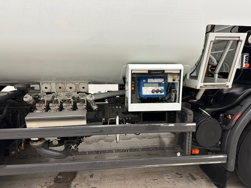 Renault Premium Lander 270 DXi - Camião cisterna: foto 5 Renault Premium Lander 270 DXi - Camião cisterna: foto 5