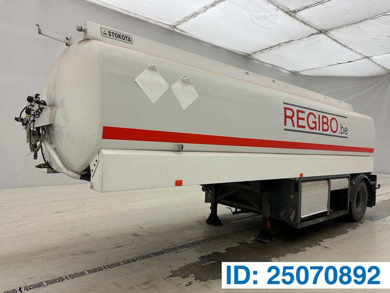 Stokota Tank 23000 L - Semi-reboque cisterna: foto 1 Stokota Tank 23000 L - Semi-reboque cisterna: foto 1