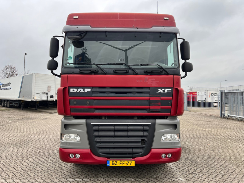 DAF XF105.410 Space Cab - ADR - Tractor: foto 2 DAF XF105.410 Space Cab - ADR - Tractor: foto 2