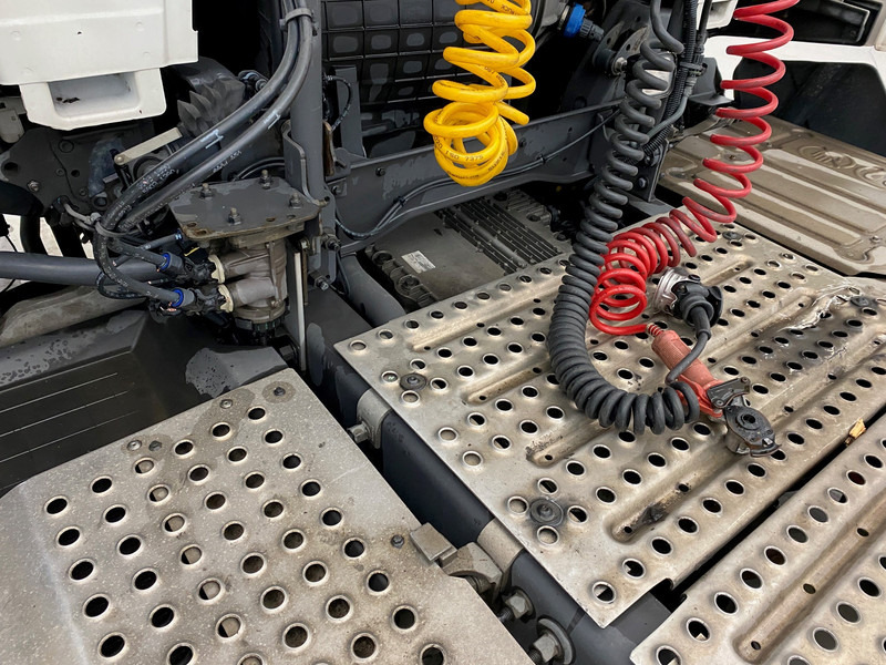 Tractor Renault T 480: foto 11 Tractor Renault T 480: foto 11