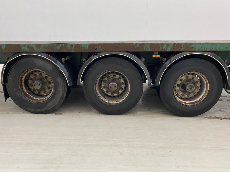 Trailor Plateau - Semi-reboque plataforma/ Caixa aberta: foto 4 Trailor Plateau - Semi-reboque plataforma/ Caixa aberta: foto 4