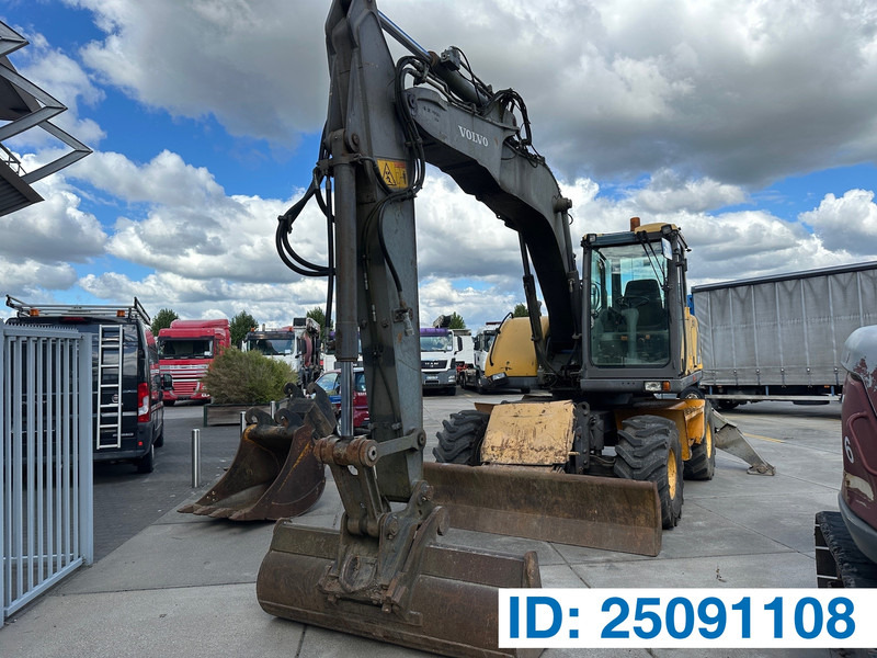 Volvo EW140 - Escavadeira de rodas: foto 1 Volvo EW140 - Escavadeira de rodas: foto 1