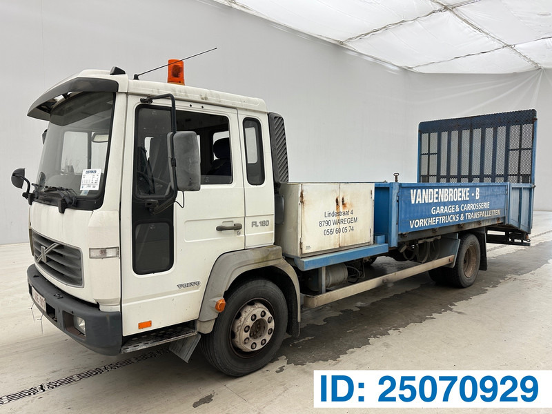 Volvo FL 180 - Camião basculante: foto 1 Volvo FL 180 - Camião basculante: foto 1