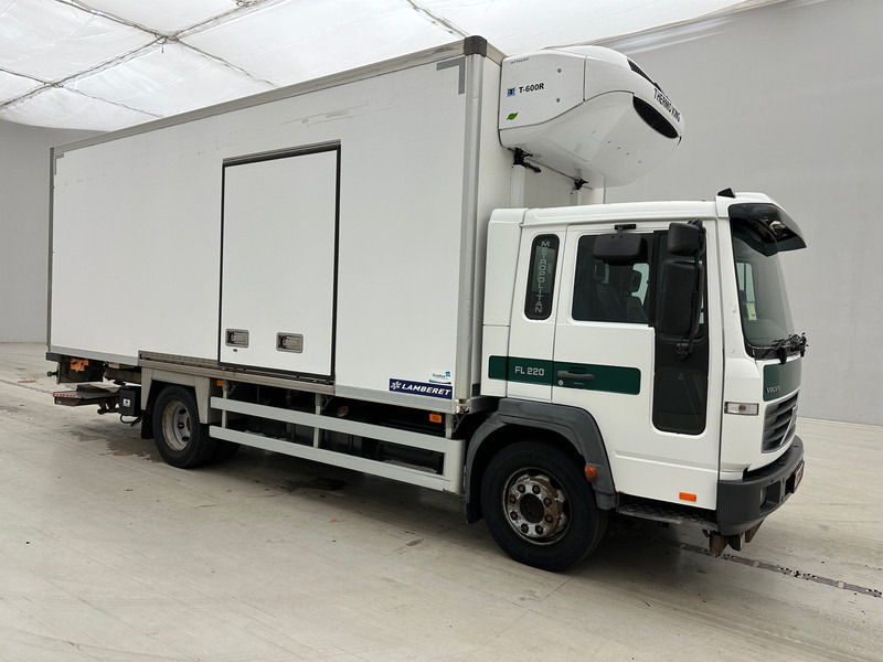 Volvo FL 220* - Camião frigorífico: foto 3 Volvo FL 220* - Camião frigorífico: foto 3
