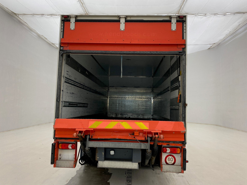 Volvo FL 240 - Camião furgão: foto 4 Volvo FL 240 - Camião furgão: foto 4
