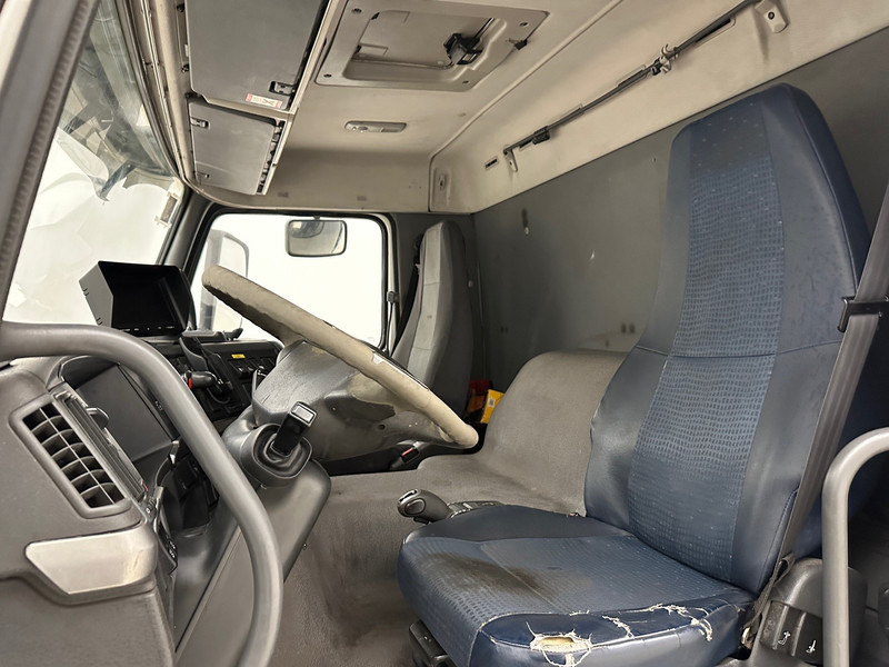 Camião cisterna Volvo FM9.260: foto 9