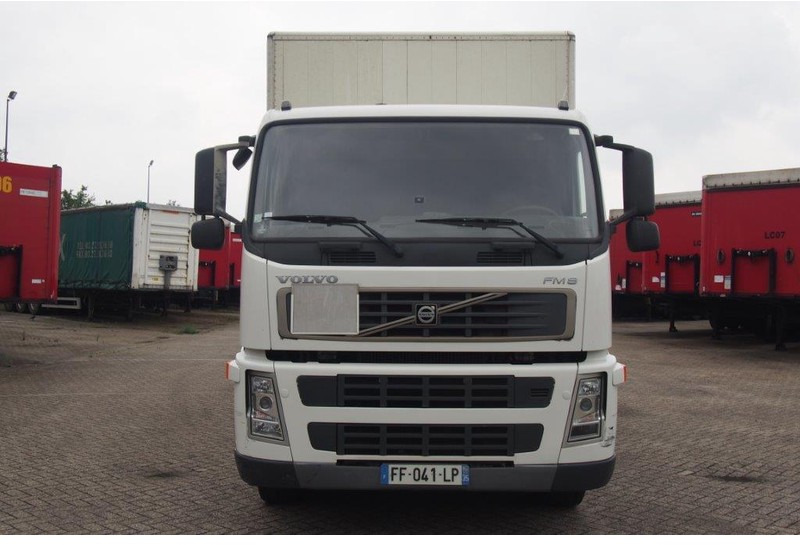Volvo FM9.260* - Camião furgão: foto 2 Volvo FM9.260* - Camião furgão: foto 2