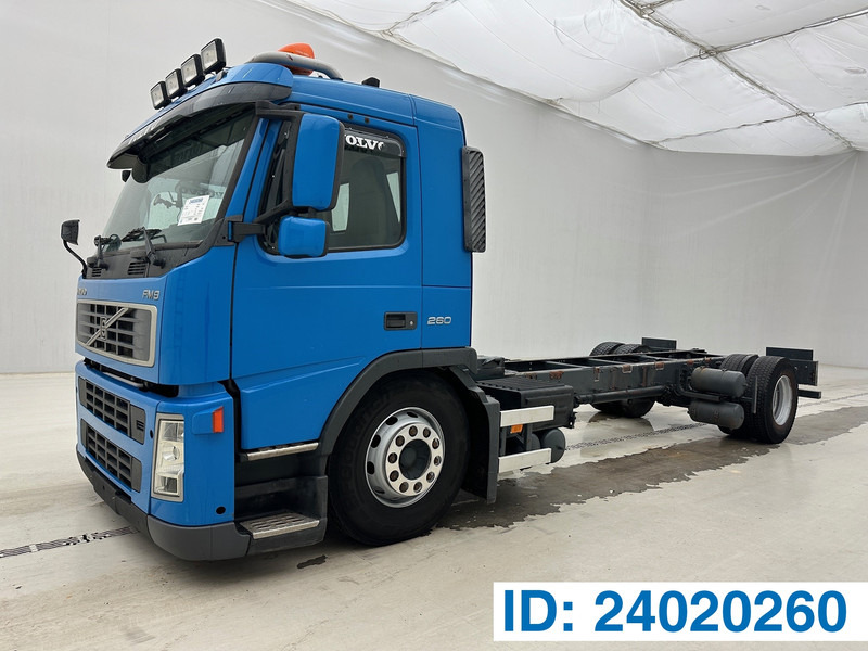 Volvo FM9.260 - Camião chassi: foto 1 Volvo FM9.260 - Camião chassi: foto 1