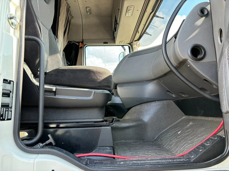 Tractor DAF XF 460 Spacecab Euro 6: foto 6