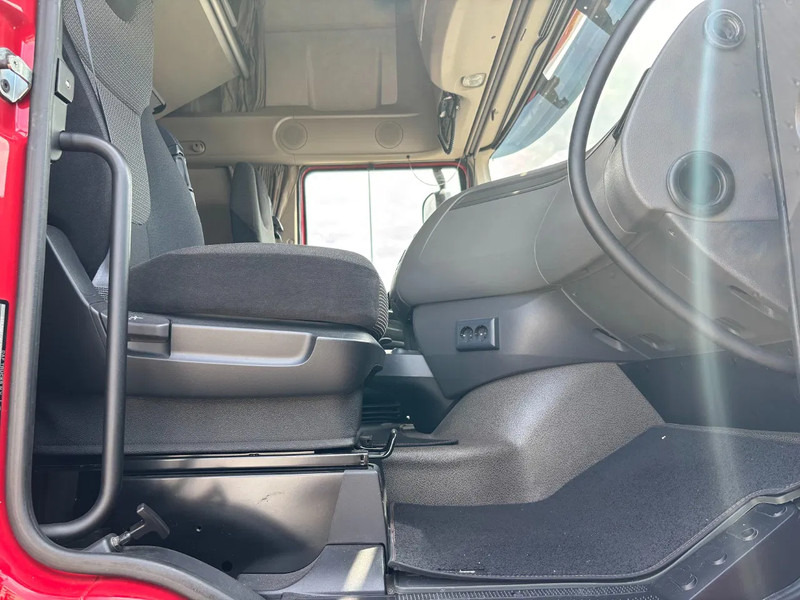 Tractor DAF XF 460 Super Spacecab Euro 6: foto 6