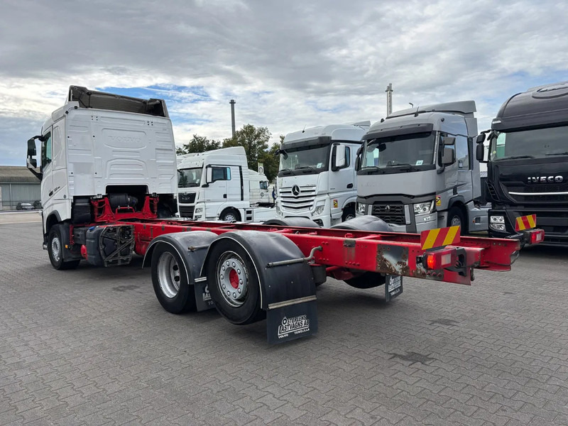 Volvo FH 500 6X2 Euro 6 - Camião chassi: foto 3 Volvo FH 500 6X2 Euro 6 - Camião chassi: foto 3