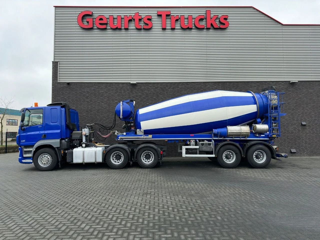 DAF CF 510 6X4 + DE BUF ST2 2-ASSIGE 10M3 CONCRETE M - Camião betoneira: foto 1 DAF CF 510 6X4 + DE BUF ST2 2-ASSIGE 10M3 CONCRETE M - Camião betoneira: foto 1