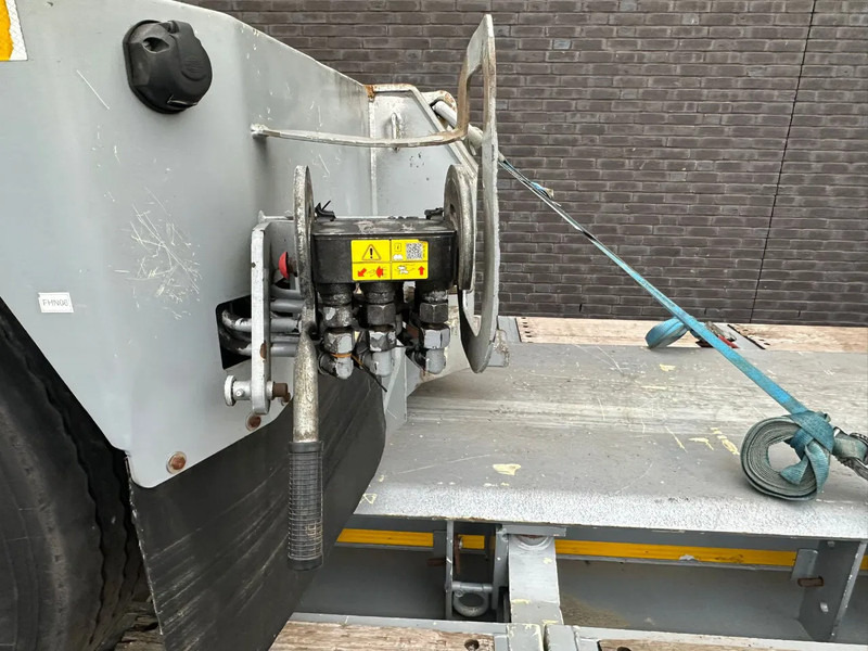 Semi-reboque baixa Goldhofer STHP/XLE 8 (3+5) LOWLOADER: foto 14 Semi-reboque baixa Goldhofer STHP/XLE 8 (3+5) LOWLOADER: foto 14