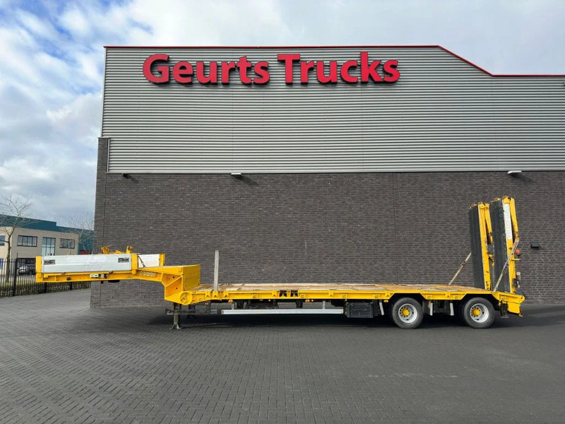 Goldhofer STZ-L2-22/80A SEMI LOWLOADER/DIEPLADER/TIEFLADER - Semi-reboque baixa: foto 1 Goldhofer STZ-L2-22/80A SEMI LOWLOADER/DIEPLADER/TIEFLADER - Semi-reboque baixa: foto 1