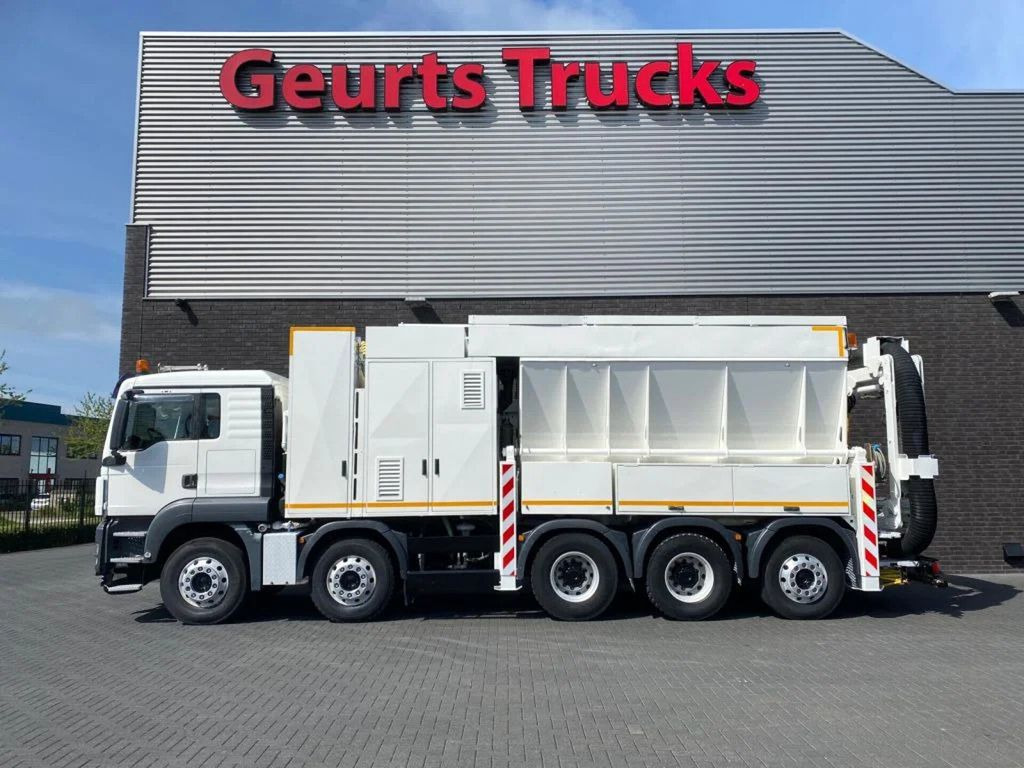 MAN TGS 35.440 10X4-6 BL TRIDEM RSP SAUGBAGGER/SUCTI - Caminhão limpa fossa: foto 1 MAN TGS 35.440 10X4-6 BL TRIDEM RSP SAUGBAGGER/SUCTI - Caminhão limpa fossa: foto 1