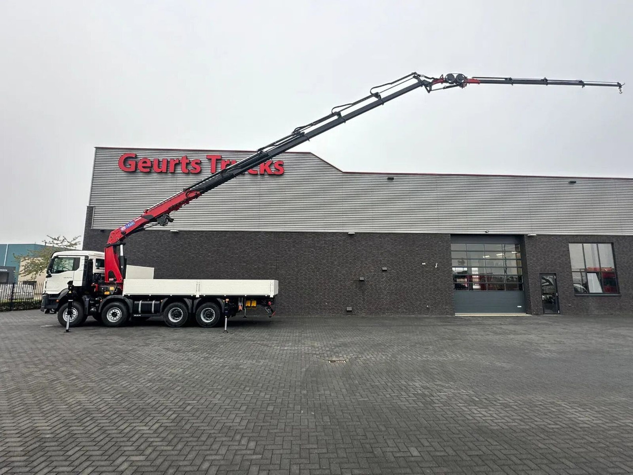 MAN TGS 35.470 8X4 HMF 4020-K6 + FJ 600 K4 KRAAN/KRA - Camião grua: foto 1 MAN TGS 35.470 8X4 HMF 4020-K6 + FJ 600 K4 KRAAN/KRA - Camião grua: foto 1