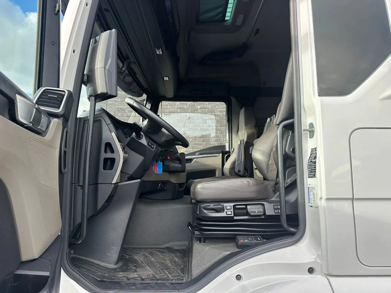 Camião grua novo MAN TGS 35.520 OPEN LAADBAK MET EFFER iQ.1400 HP-9 KRAAN + JIB 260Q-6 + LIER | DEMO TRUCK!!!: foto 16 Camião grua novo MAN TGS 35.520 OPEN LAADBAK MET EFFER iQ.1400 HP-9 KRAAN + JIB 260Q-6 + LIER | DEMO TRUCK!!!: foto 16