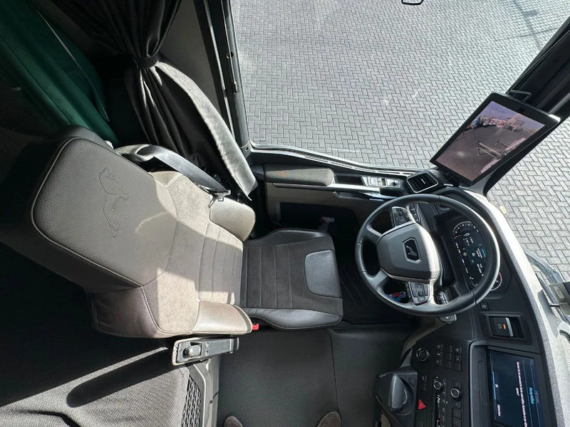 Camião grua novo MAN TGS 35.520 OPEN LAADBAK MET EFFER iQ.1400 HP-9 KRAAN + JIB 260Q-6 + LIER | DEMO TRUCK!!!: foto 18 Camião grua novo MAN TGS 35.520 OPEN LAADBAK MET EFFER iQ.1400 HP-9 KRAAN + JIB 260Q-6 + LIER | DEMO TRUCK!!!: foto 18