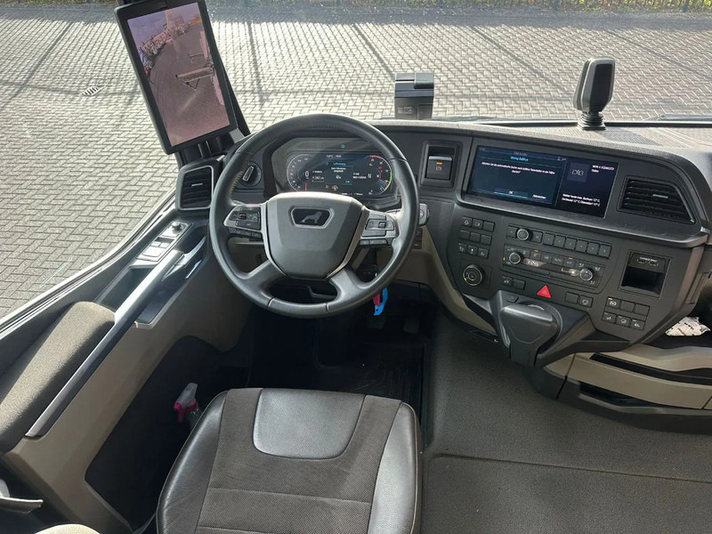 Camião grua novo MAN TGS 35.520 OPEN LAADBAK MET EFFER iQ.1400 HP-9 KRAAN + JIB 260Q-6 + LIER | DEMO TRUCK!!!: foto 17 Camião grua novo MAN TGS 35.520 OPEN LAADBAK MET EFFER iQ.1400 HP-9 KRAAN + JIB 260Q-6 + LIER | DEMO TRUCK!!!: foto 17