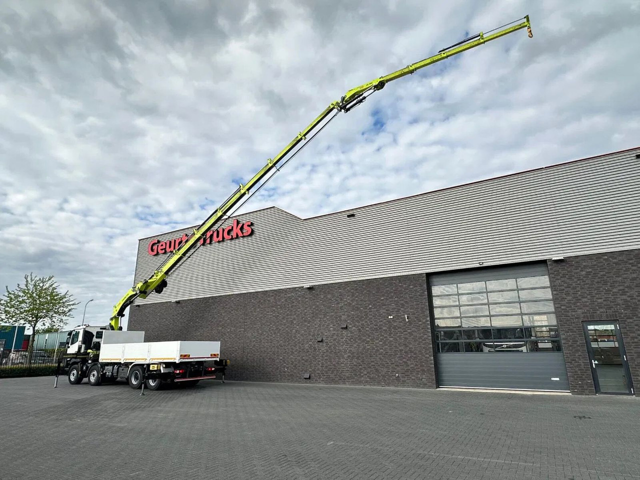Renault C460 8X4 + HIAB X-HIPRO 548 E-7 MET JIB KRAAN / - Camião grua: foto 3 Renault C460 8X4 + HIAB X-HIPRO 548 E-7 MET JIB KRAAN / - Camião grua: foto 3