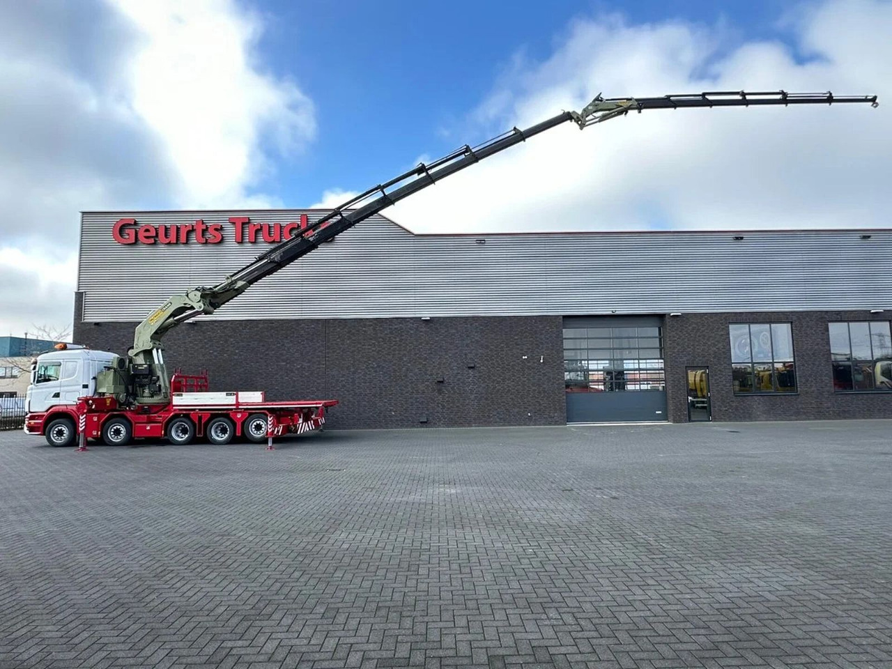 Scania R480 10X4 TREKKER-BAKWAGEN COMBI + PALFINGER PK - Camião grua: foto 1 Scania R480 10X4 TREKKER-BAKWAGEN COMBI + PALFINGER PK - Camião grua: foto 1