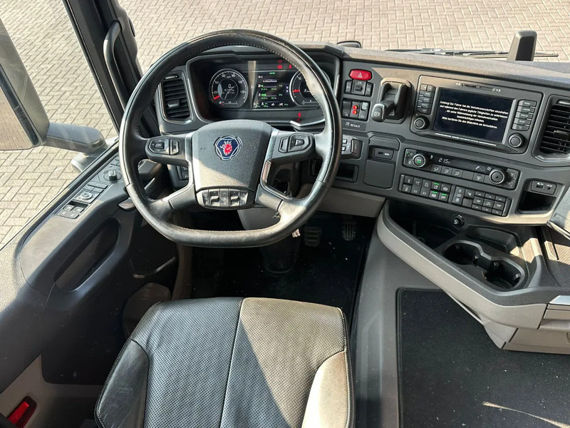 Camião transporte de veículos Scania R540 B8X2*6LB OPRIJWAGEN MET 15 TONS LAADKLEP EN GESLOTEN HUIF MET SCHUIFZEILEN EN SCHUIFKAP: foto 12