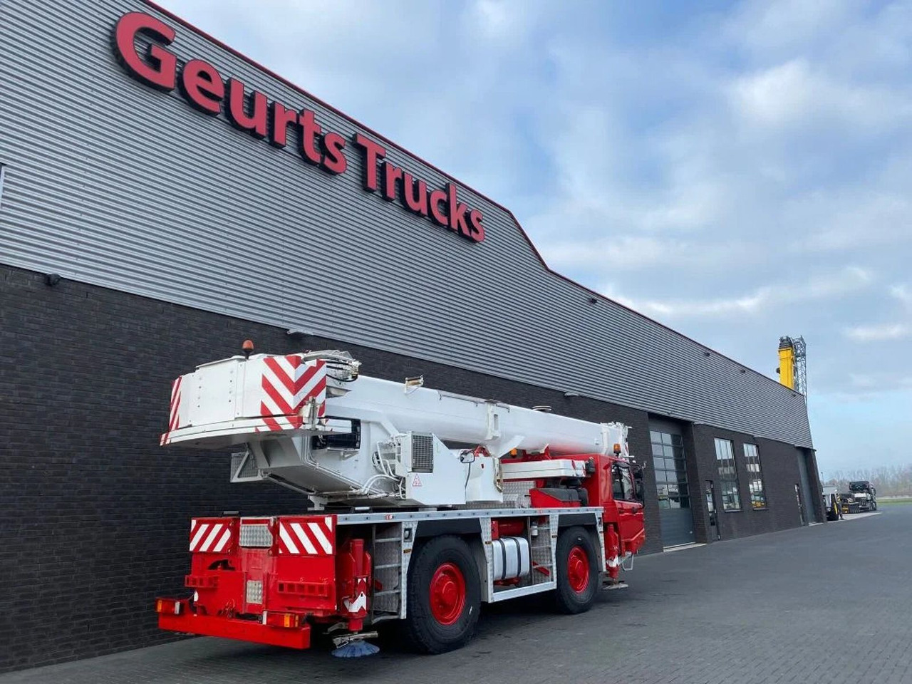 Tadano ATF 40G-2 KRAAN/KRAN/CRANE/GRUA - Guindaste de torre: foto 5 Tadano ATF 40G-2 KRAAN/KRAN/CRANE/GRUA - Guindaste de torre: foto 5
