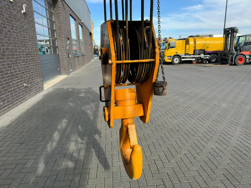 Grua de estaleiro Tadano GR-700E-1-00211 + JIB ROUGH TERRAIN CRANE/RT CRANE: foto 11